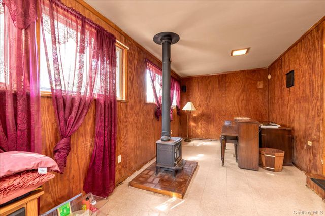 328 Glen Road, West Hempstead, NY 11552