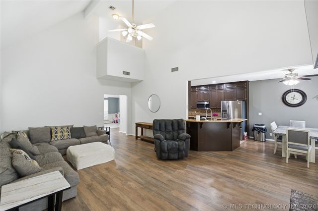 4417 W Elgin Street, Broken Arrow, OK 74012