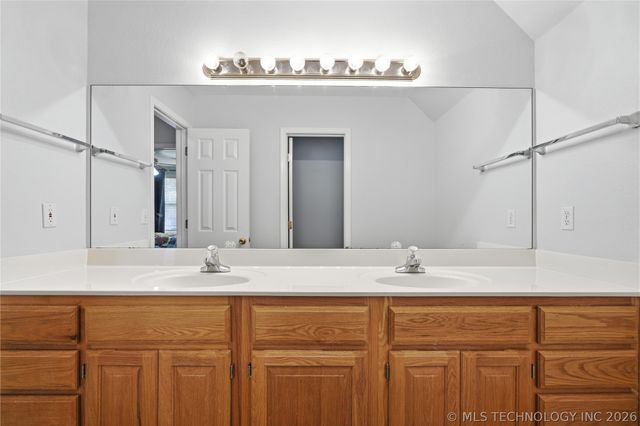 4417 W Elgin Street, Broken Arrow, OK 74012