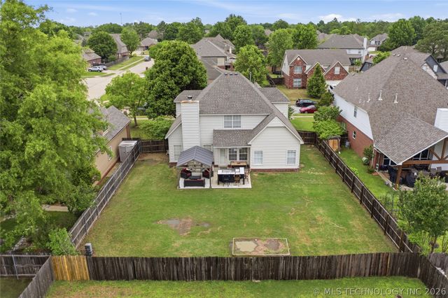 4417 W Elgin Street, Broken Arrow, OK 74012