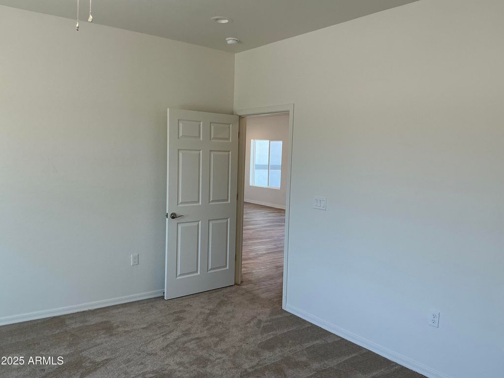 Image 18 of property listing at 8350 W ENCANTO Lane, Arizona City, AZ 85123