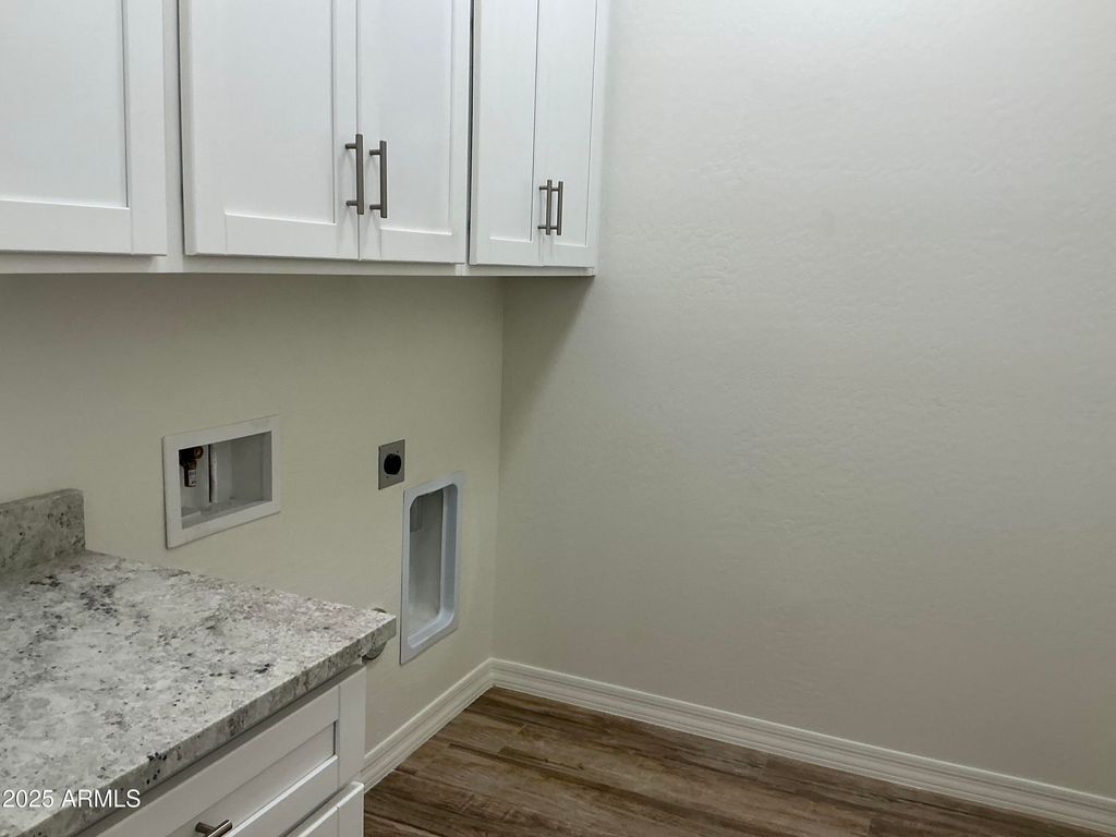 Image 29 of property listing at 8350 W ENCANTO Lane, Arizona City, AZ 85123