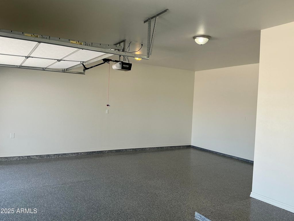 Image 31 of property listing at 8350 W ENCANTO Lane, Arizona City, AZ 85123