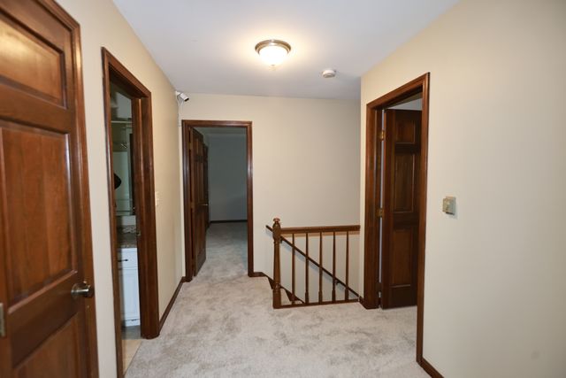 2418 Flambeau Drive, Naperville, IL 60564
