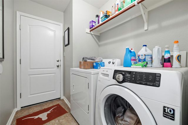 3204 Barksdale DR, Austin, TX 78725