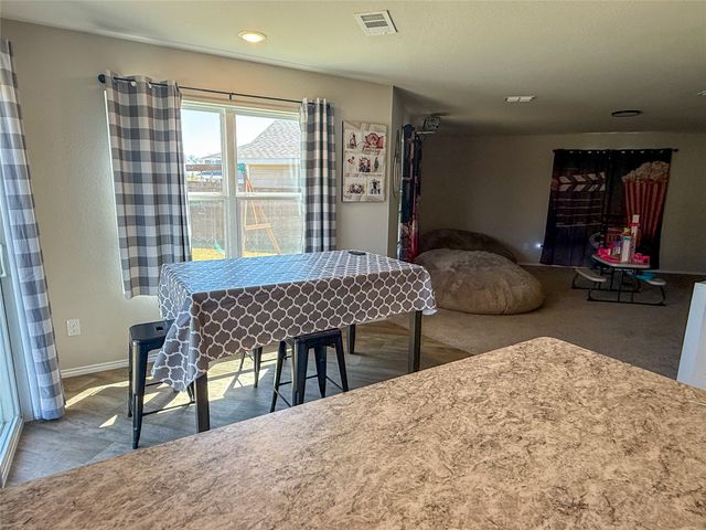 604 Mayfield Drive, Cleburne, TX 76031