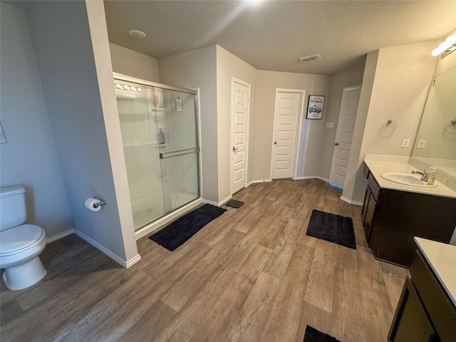 604 Mayfield Drive, Cleburne, TX 76031