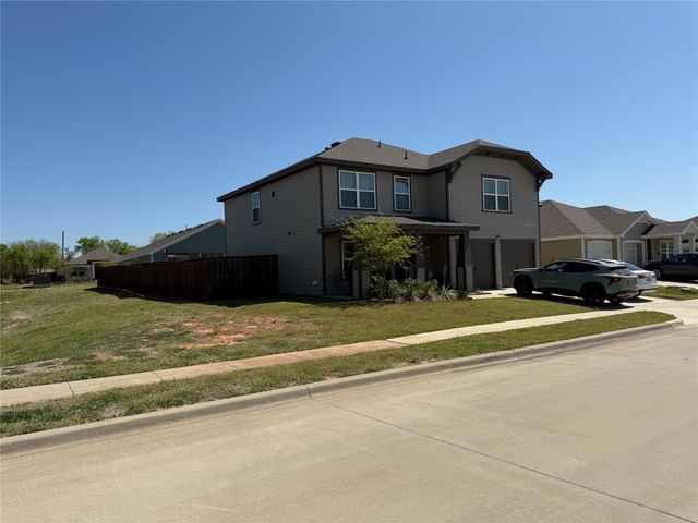 604 Mayfield Drive, Cleburne, TX 76031