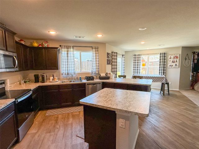 604 Mayfield Drive, Cleburne, TX 76031