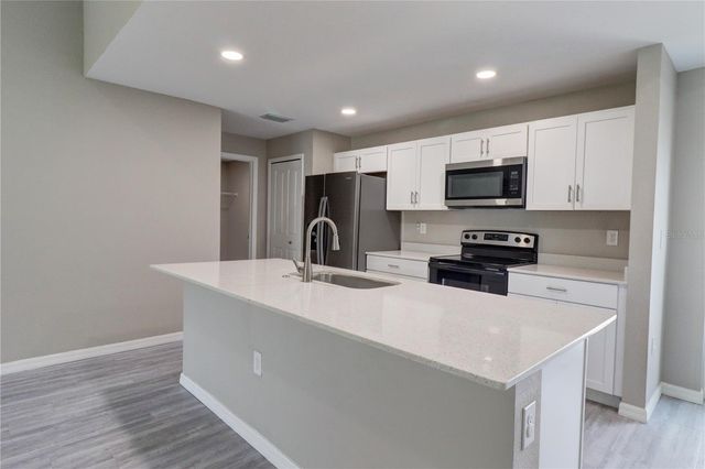 3718 DONAHUE AVENUE, North Port, FL 34288