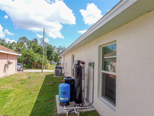 3718 DONAHUE AVENUE, North Port, FL 34288