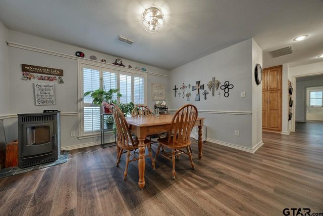 1724 Heritage Drive, Mineola, TX 75773