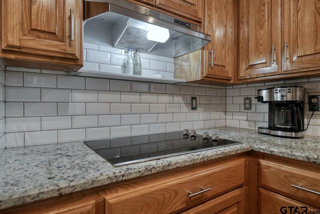 1724 Heritage Drive, Mineola, TX 75773