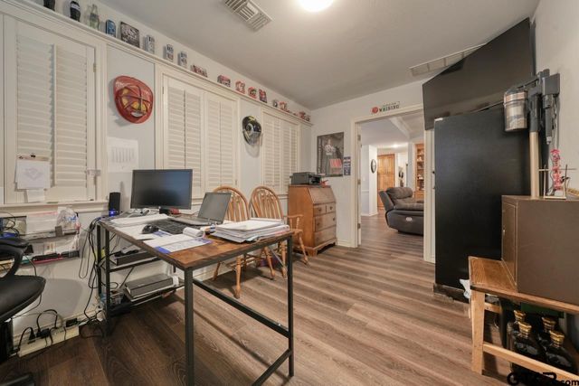 1724 Heritage Drive, Mineola, TX 75773