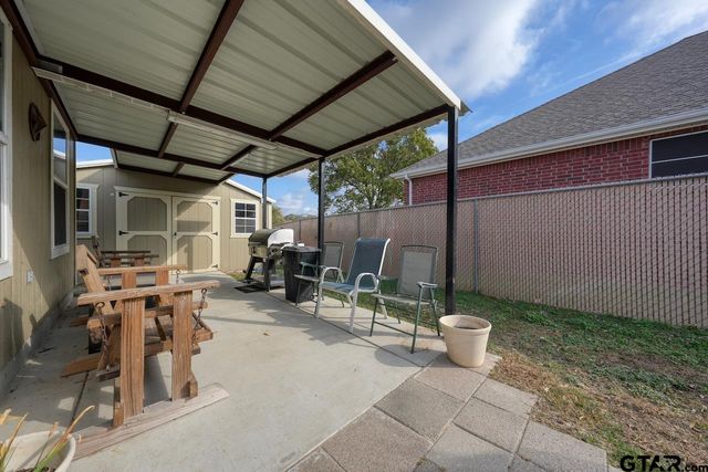 1724 Heritage Drive, Mineola, TX 75773