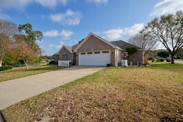 1724 Heritage Drive, Mineola, TX 75773