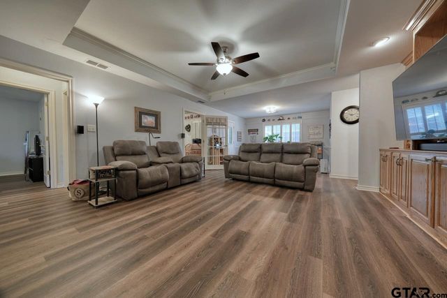 1724 Heritage Drive, Mineola, TX 75773