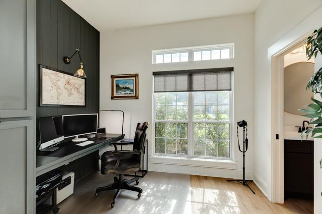 217 Arrowhead Drive, Lake Jackson, TX 77566