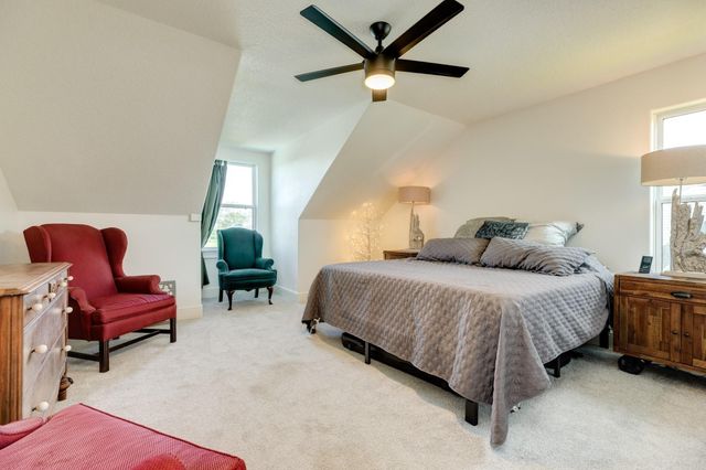 217 Arrowhead Drive, Lake Jackson, TX 77566