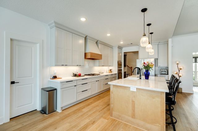 217 Arrowhead Drive, Lake Jackson, TX 77566