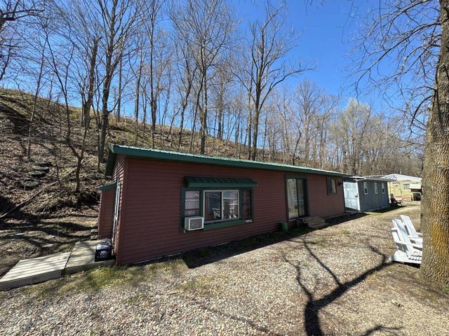 17436 Gary Trail 27, Faribault, MN 55021