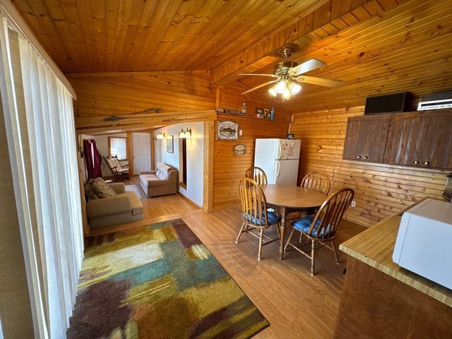 17436 Gary Trail 27, Faribault, MN 55021