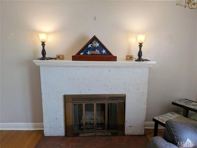 9133 Overton Drive, St Louis, MO 63123