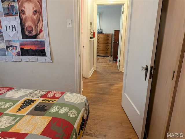 9133 Overton Drive, St Louis, MO 63123