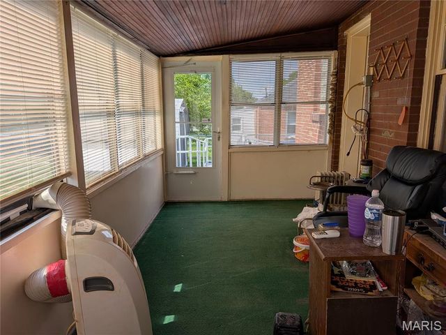 9133 Overton Drive, St Louis, MO 63123