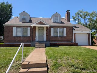 9133 Overton Drive, St Louis, MO 63123