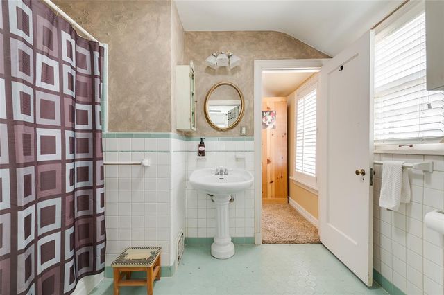 700 NW 39th Street, Oklahoma City, OK 73118