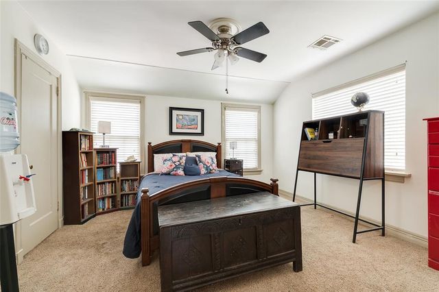 700 NW 39th Street, Oklahoma City, OK 73118