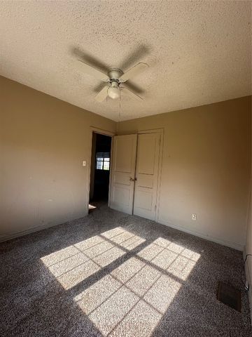 2305 Doris Drive, Del City, OK 73115
