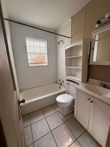 2305 Doris Drive, Del City, OK 73115