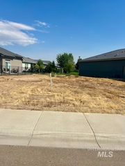 6638 N Spindrift Way, Meridian, ID 83646