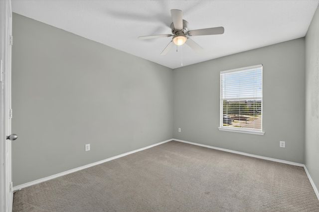 925 Bee Creek Lane, Fort Worth, TX 76120