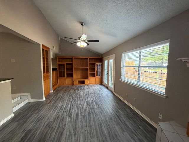 2714 Creek Wood Court, Carrollton, TX 75006