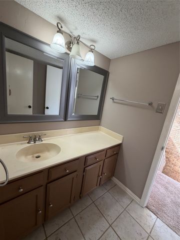 2714 Creek Wood Court, Carrollton, TX 75006