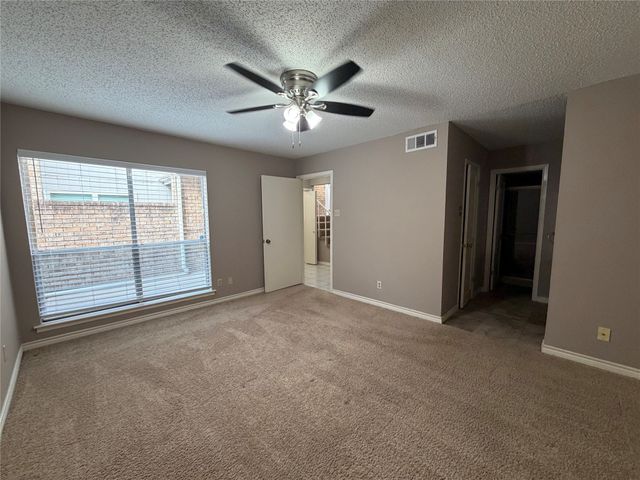 2714 Creek Wood Court, Carrollton, TX 75006