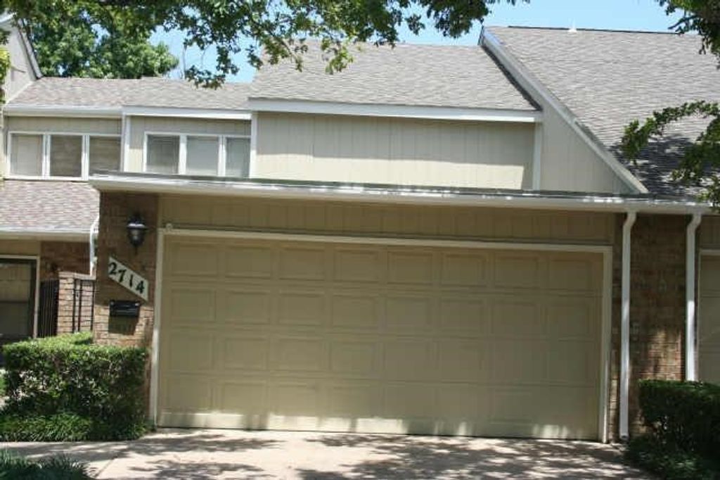 2714 Creek Wood Court, Carrollton, TX 75006