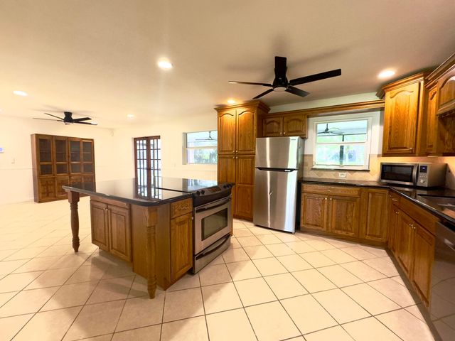 4901 N 129th Ave Avenue N, The Acreage, FL 33411