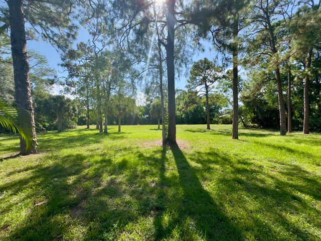 4901 N 129th Ave Avenue N, The Acreage, FL 33411