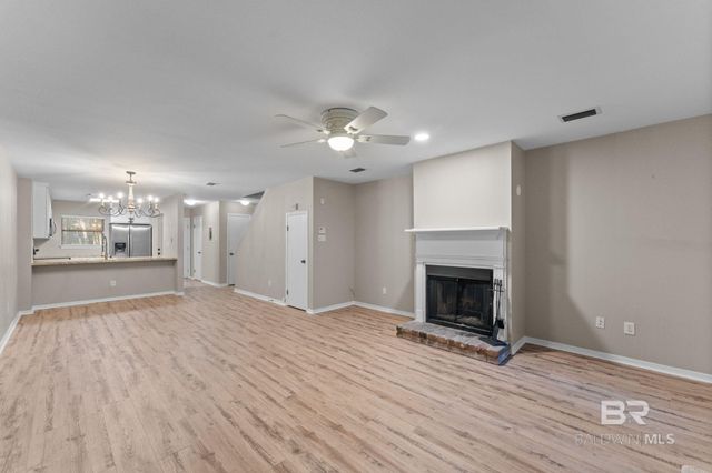 9 Summer Oaks Drive, Daphne, AL 36526