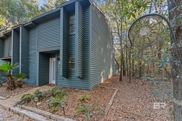 9 Summer Oaks Drive, Daphne, AL 36526