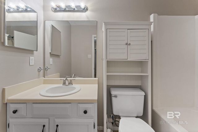 9 Summer Oaks Drive, Daphne, AL 36526