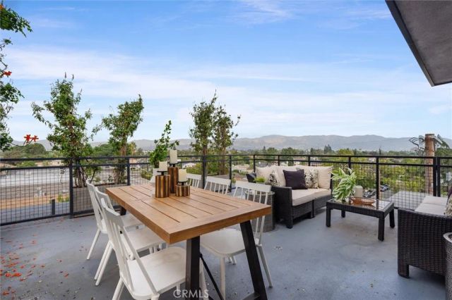 11408 W Calvert Street, North Hollywood, CA 91606