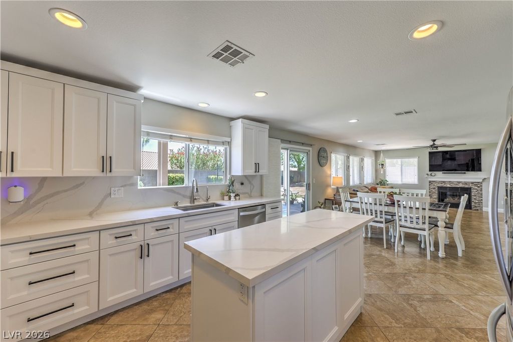 152 Welland Court, Las Vegas, NV 89144 — photo 2