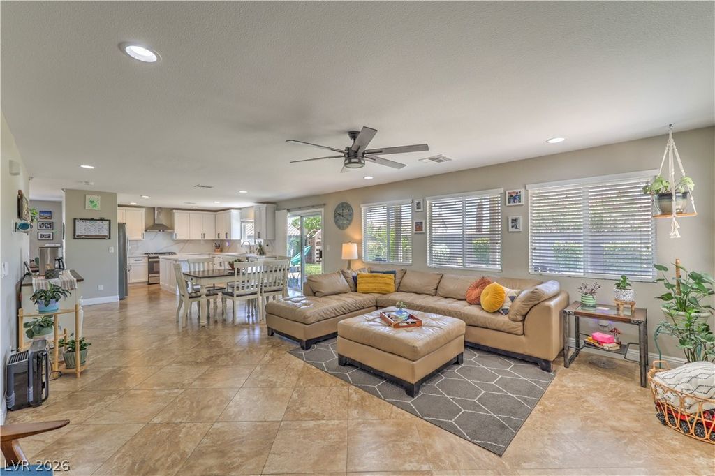 152 Welland Court, Las Vegas, NV 89144 — photo 4