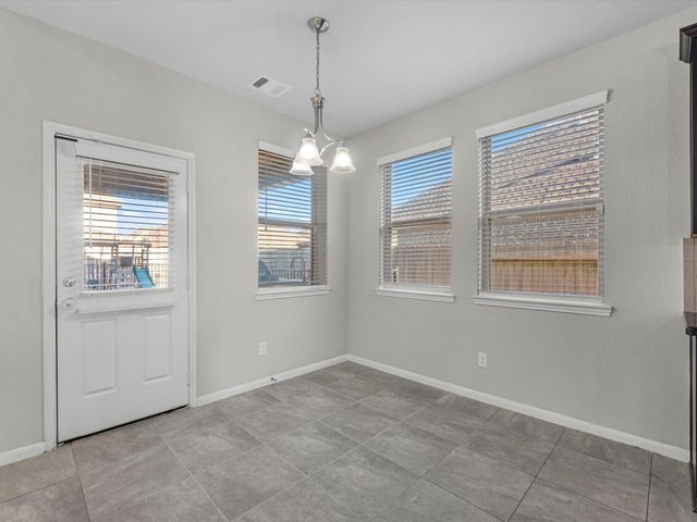 5718 Oakhurst Trl, Pasadena, TX 77505