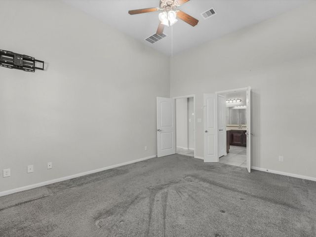 5718 Oakhurst Trl, Pasadena, TX 77505